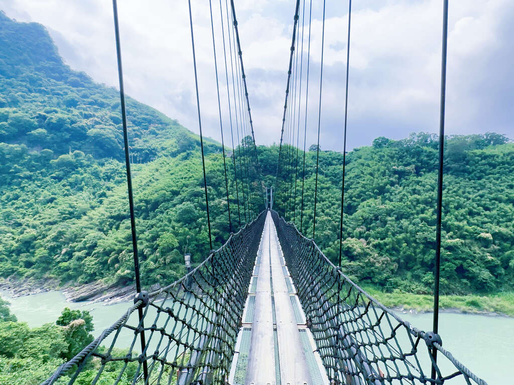 Yixing Suspension Bridge