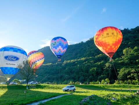Minions making an appearance at the Shihmen Reservoir Hot Air Balloon Fiesta