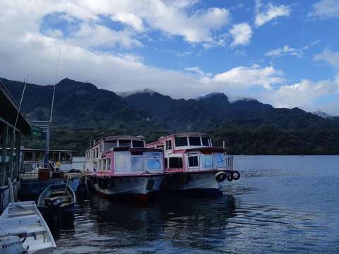 Taiwan Tourist Shuttle adds a new stop of “Shihmen Reservoir – Amuping Harbor” to the Xiao Wulai Line