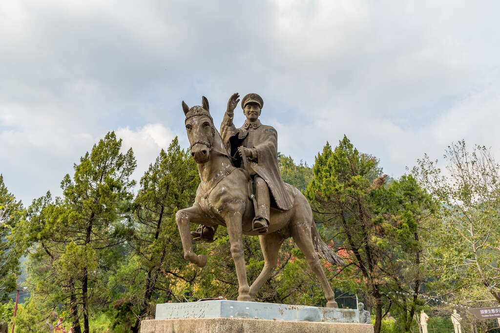 Cihu Memorial Sculpture Park(慈湖紀念雕塑公園) | Taoyuan Tourism
