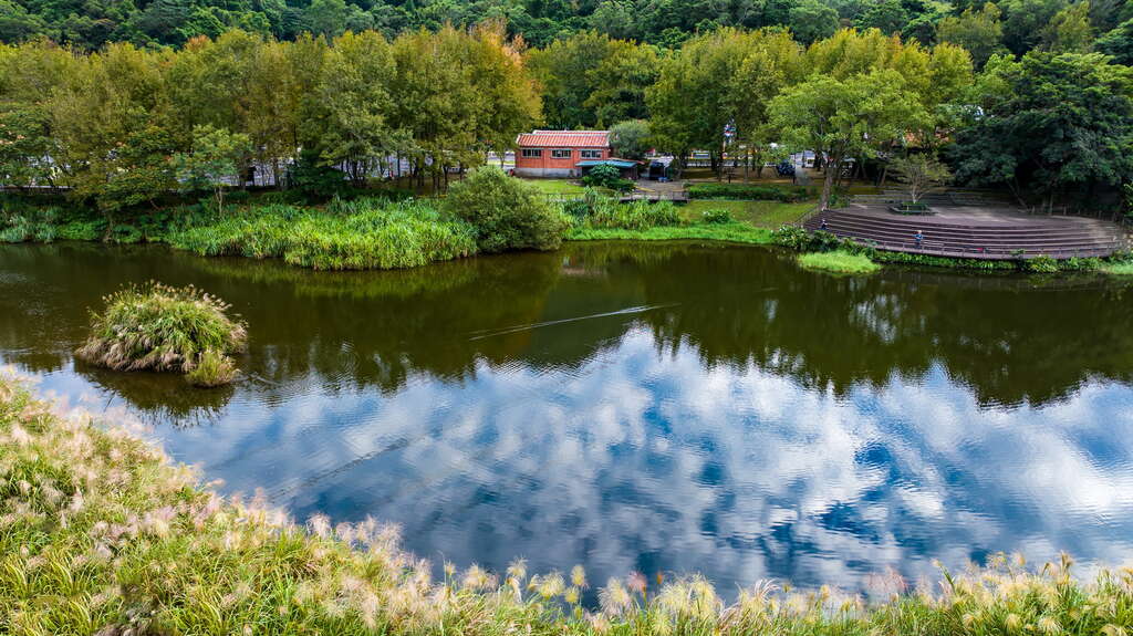 Cihu Memorial Sculpture Park(慈湖紀念雕塑公園) | Taoyuan Tourism
