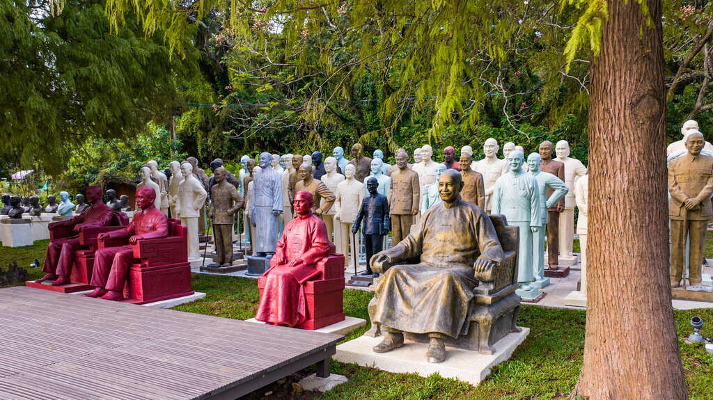 Cihu Memorial Sculpture Park(慈湖紀念雕塑公園) | Taoyuan Tourism
