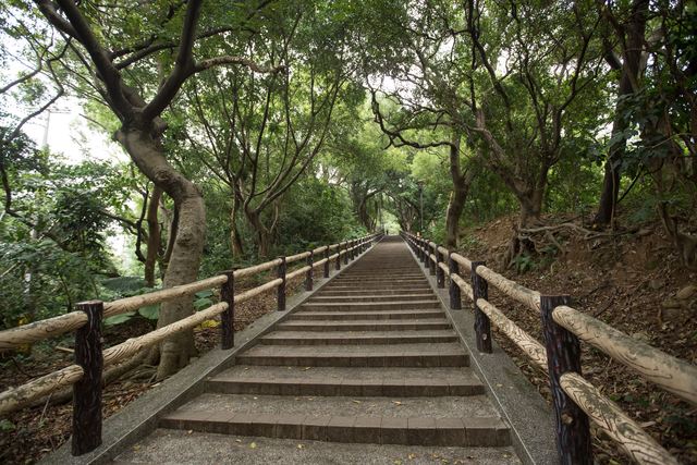 후터우산 공원은 타오위엔시 교외의 청공로 3단에 난칸시를 벗삼아 자리잡고 있습니다.