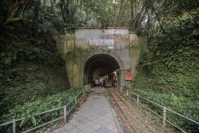 旧百吉トンネル(舊百吉隧道)