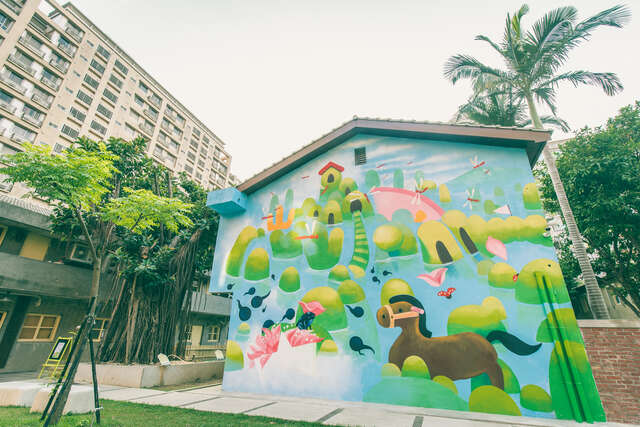 儿童艺术村彩绘墙面