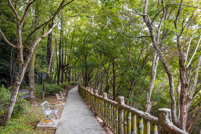 Shihmen Reservoir Trails (石門水庫步道)