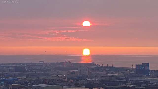 2024-05-26 182921 夕陽