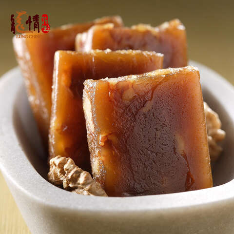 CYBERBIZ-原味核桃糕(照片來源龍情食品)