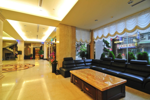 中悅國際大飯店沙發休息區