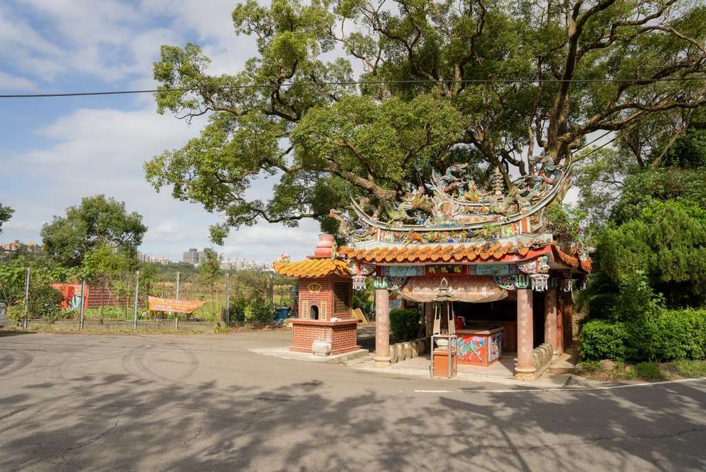 平鎮 - 安平鎮の水路と義民廟