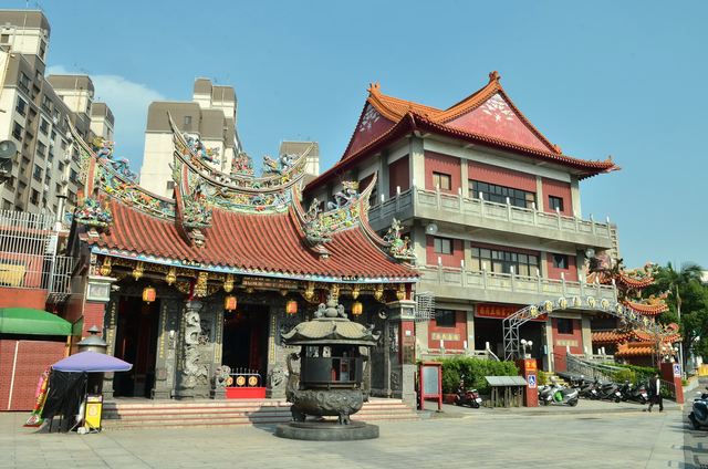 芦竹五福宫是一座三开间两进两廊的庙宇