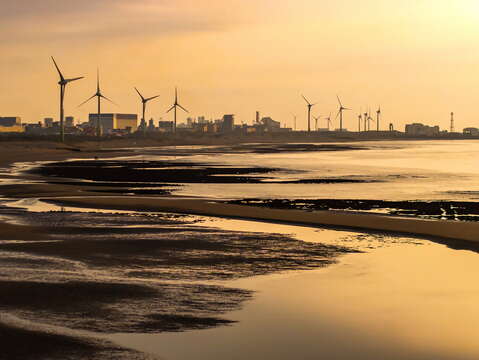 Guanyin Baiyu Coast (觀音白玉海岸)