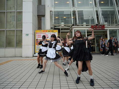 1019 站前新光三越快閃 (2)