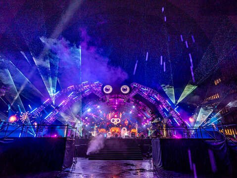 「2025桃園萬聖城。魔蛛古堡」開城囉! 「魔蛛古堡寶藏箱」等你來尋寶