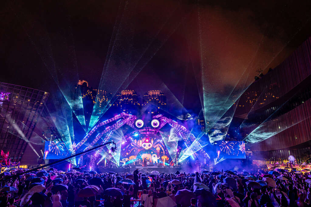 「2025桃園萬聖城 🎃魔蛛古堡🕷️」 吸引108萬人次對完成尋寶之旅💰