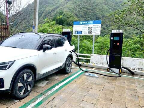 桃園市政府風景區管理處114年完成7處風景區公有停車場EV充電樁建置