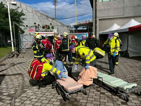 桃園跨年晚會_消防警政演練 (1)