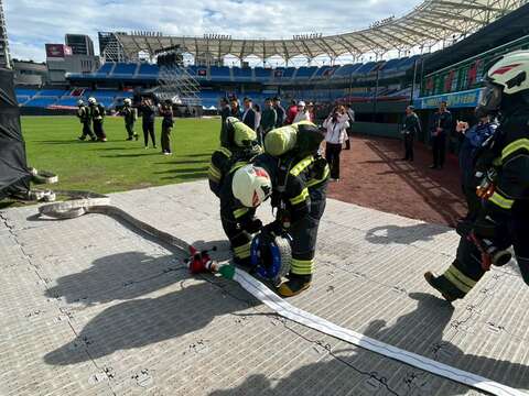 桃園跨年晚會_消防警政演練 (15)