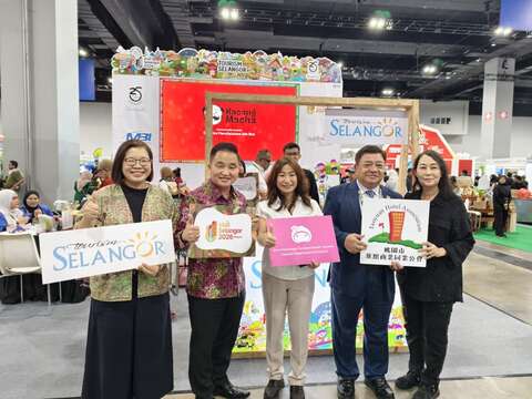 雪蘭莪州掌管地方政府及旅遊行政議員YB拿督黃瑞林議員（左二）表達支持雙方交流