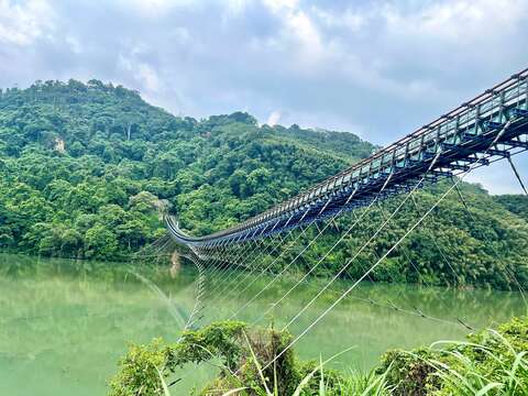 新溪口吊橋