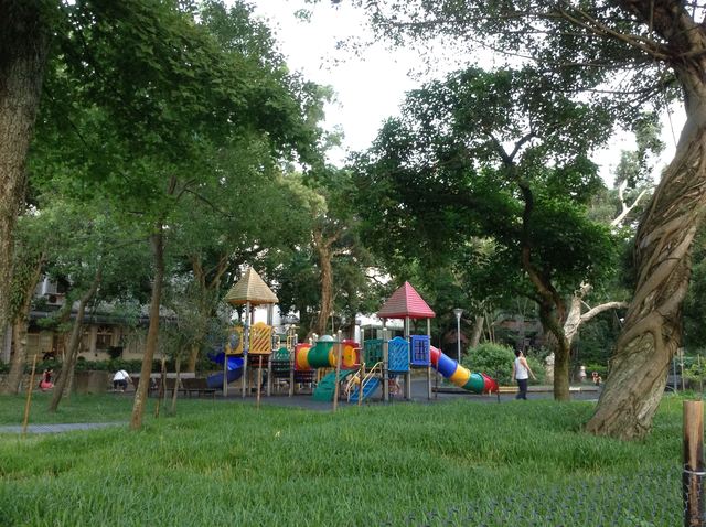 園內兒童遊樂設施