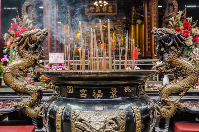 景福宫为香火鼎盛的庙宇