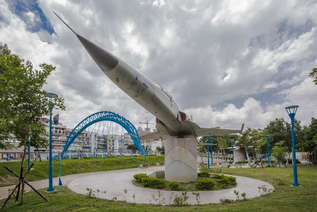 龜山第一河濱公園展示軍用除役戰鬥機
