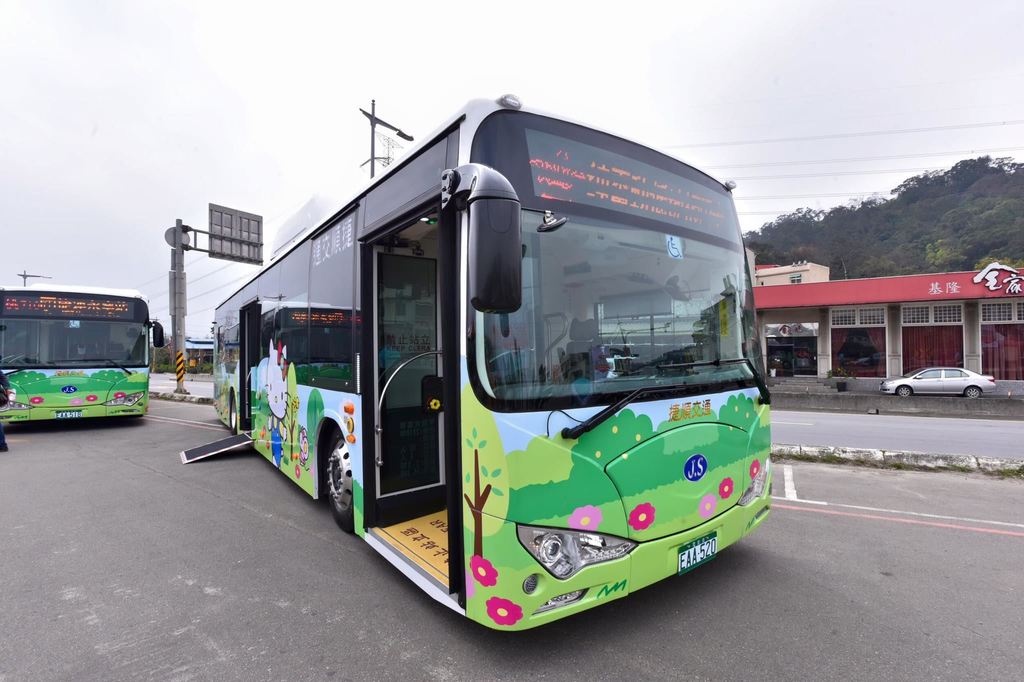 新闢710線 大溪 捷運永寧站 電動低底盤公車上路 桃園觀光導覽網