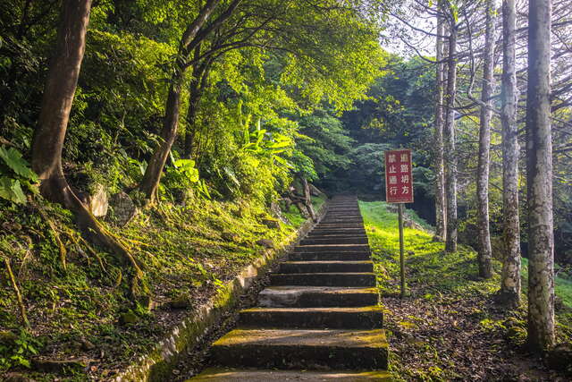 스먼쉐이쿠 산책로 (石門水庫步道)