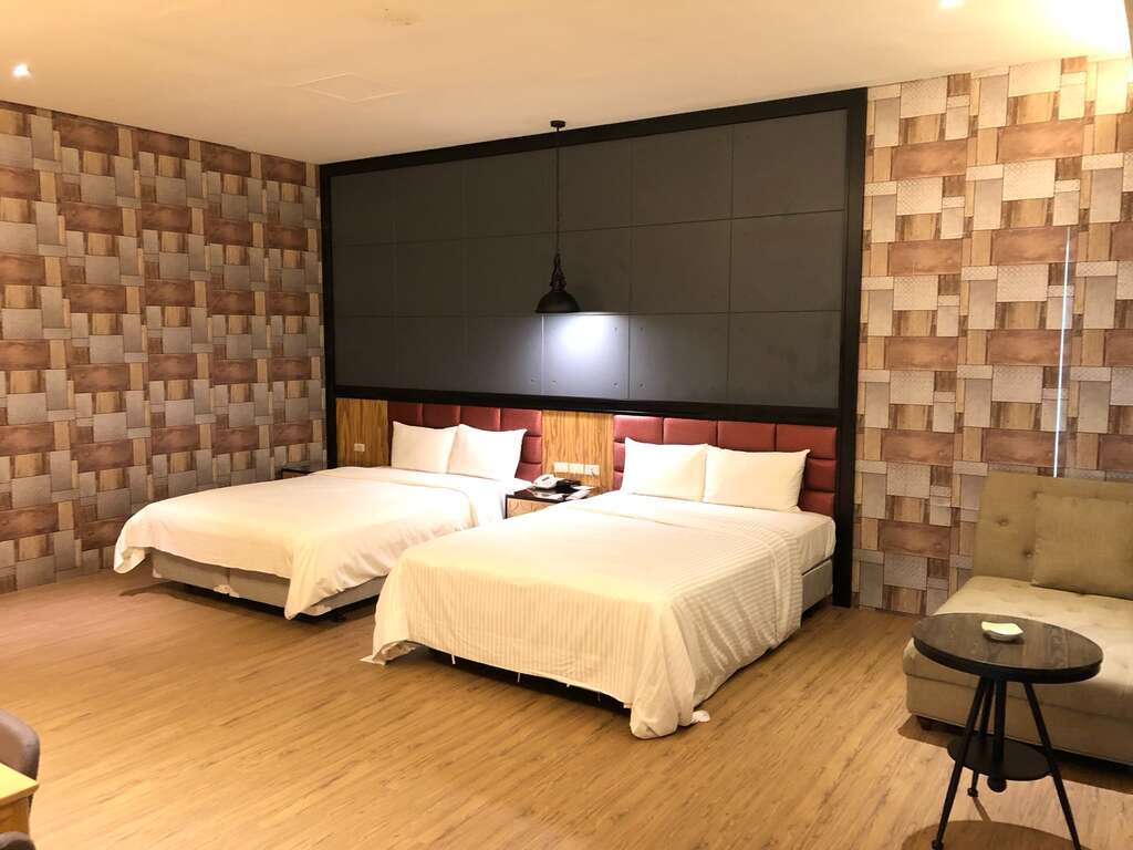 依蝶汽車旅館 2星 桃園觀光導覽網