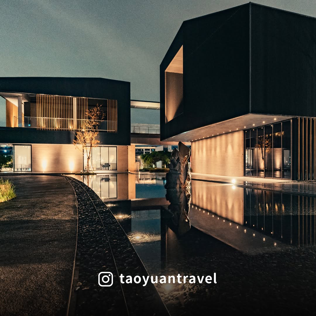  跟著小桃子追光去/Art Lighting II｜城市故事館群燈光計畫【青埔篇】ㅤ走在青埔街道、路過航空城夜色中熟悉的道路有了全...