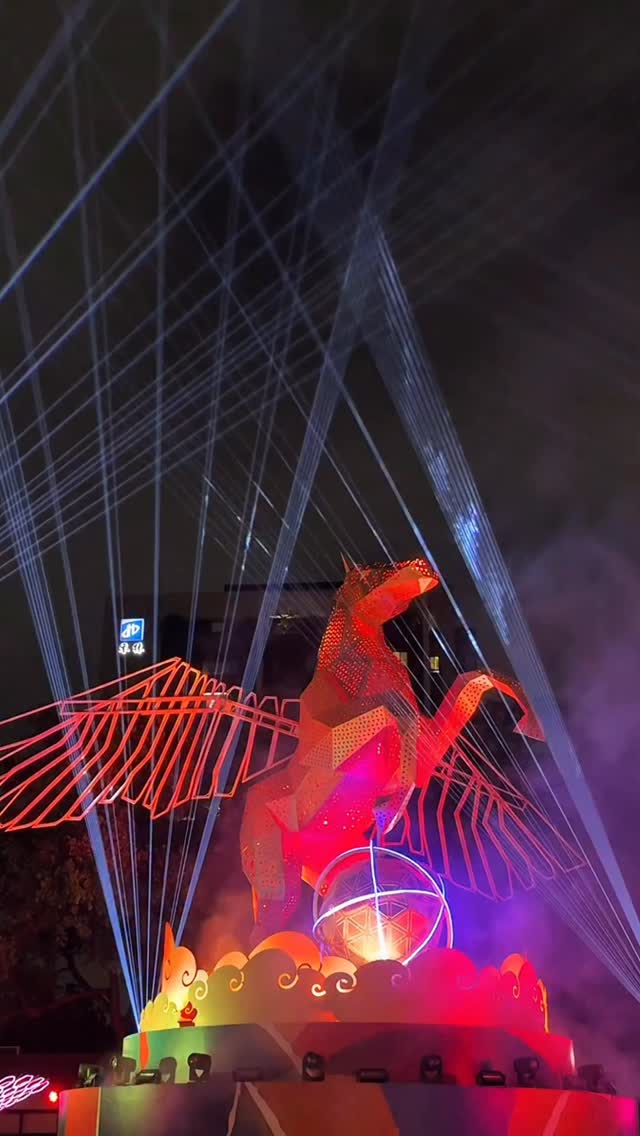 2026桃園燈會，今天畫下圓滿句點今年，我們一起做了很多新的嘗試，AR燈組的創新體驗，讓燈會不只是看燈，而是能夠用不同方式與光影互...